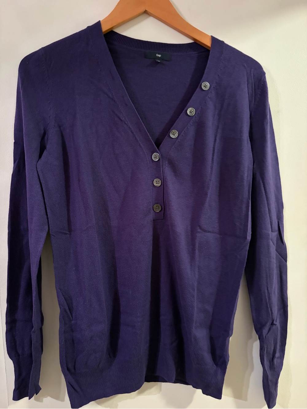 GAP Women's Deep Purple V-Neck Button Pullover